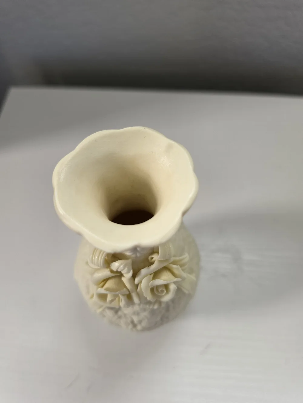 Parian Ware Style Classic Cream Resin Floral Medallion Vase